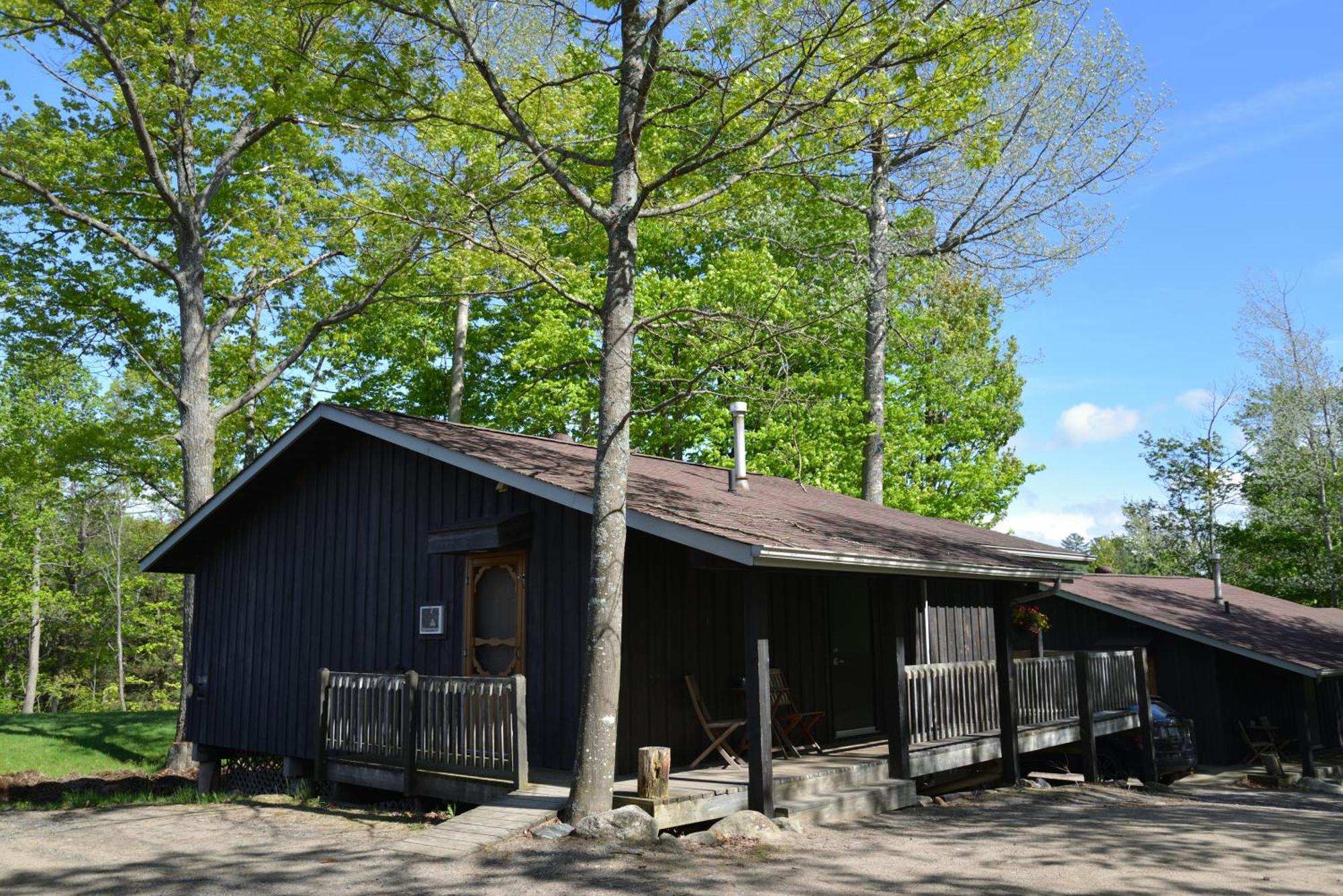 Log Cabin Inn Parry Sound Exteriör bild